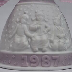 CHRISTMAS BELL 1987‎ Llardo 5458. This is the very first annual Christmas Bell.